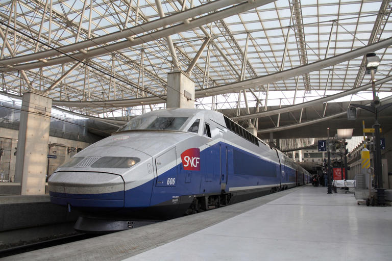 SNCF cheap travel between Paris and Bruxelles